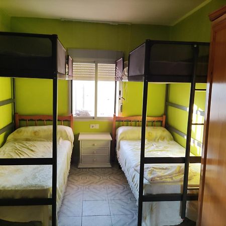 Apartamento En Playa De Gandia Екстериор снимка